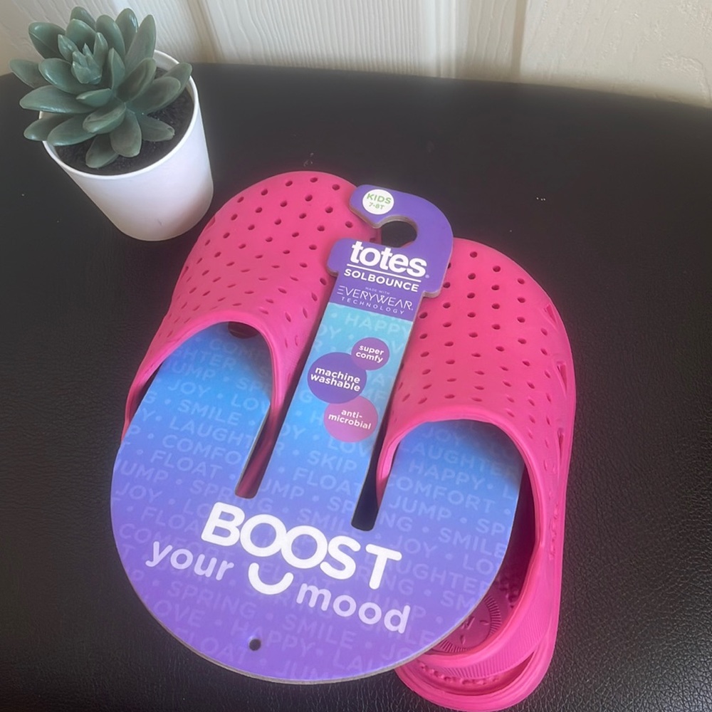 Totes Sol Bounce shoe